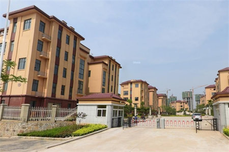 城东阳光花园2室2厅1卫100m2中档装修